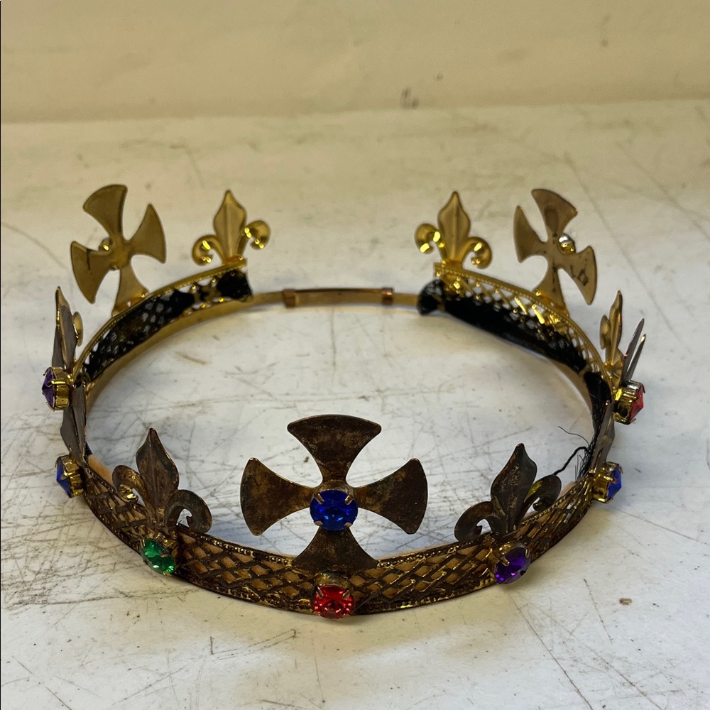 Men's Gold-Tone Jeweled Crown Hat Accessory - Regal Costume Accent